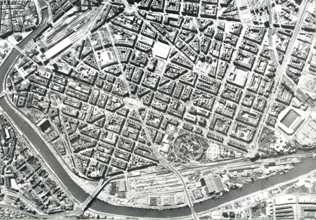 Bilbao. El Ensanche (Ingeniería Topográfica y de Servicios, 1987)